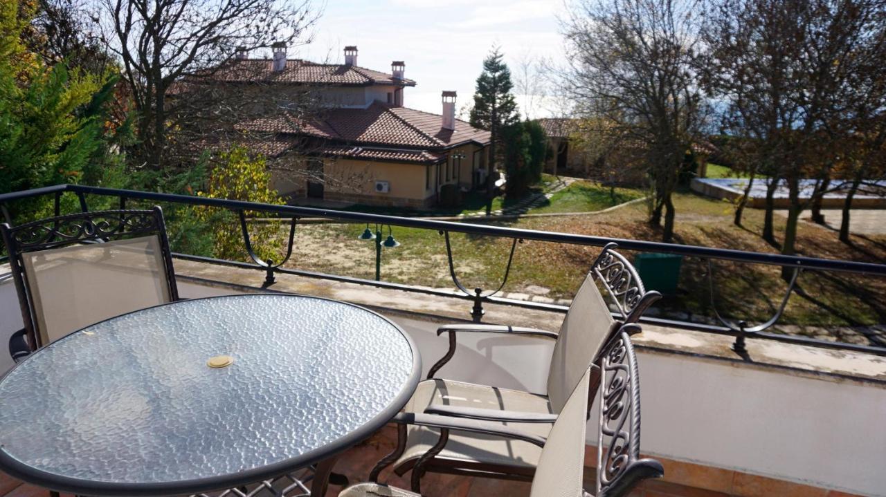 Вила Бел Тауър - Villa Bell Tower バルチク エクステリア 写真